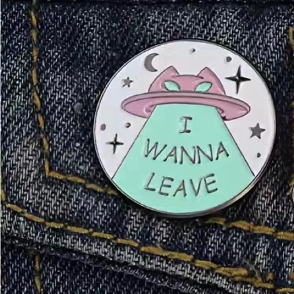 I Wanna Leave x Mental Health Matters colorful enamel cartoon pin lapel brooch - Picture 5 of 11